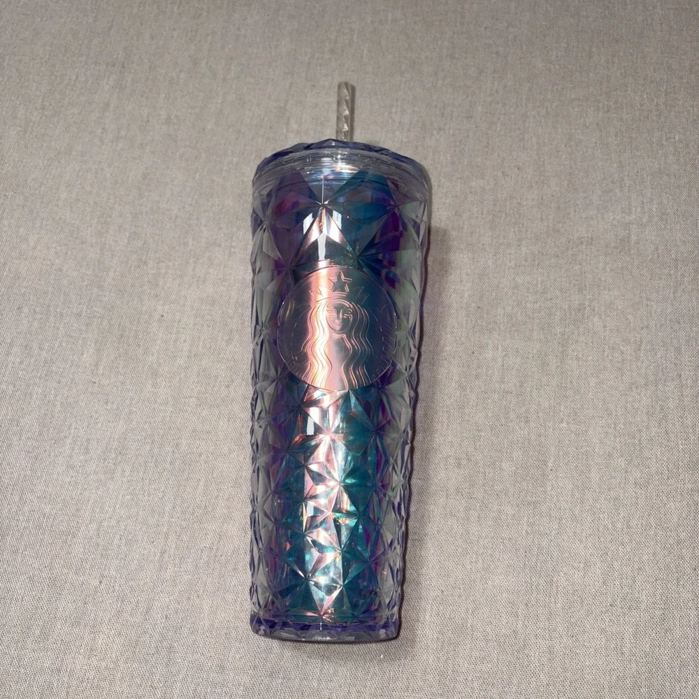 Starbucks 2023 White Prism 24oz Venti Cold Cup Tumbler Holographic‎ Iridescent